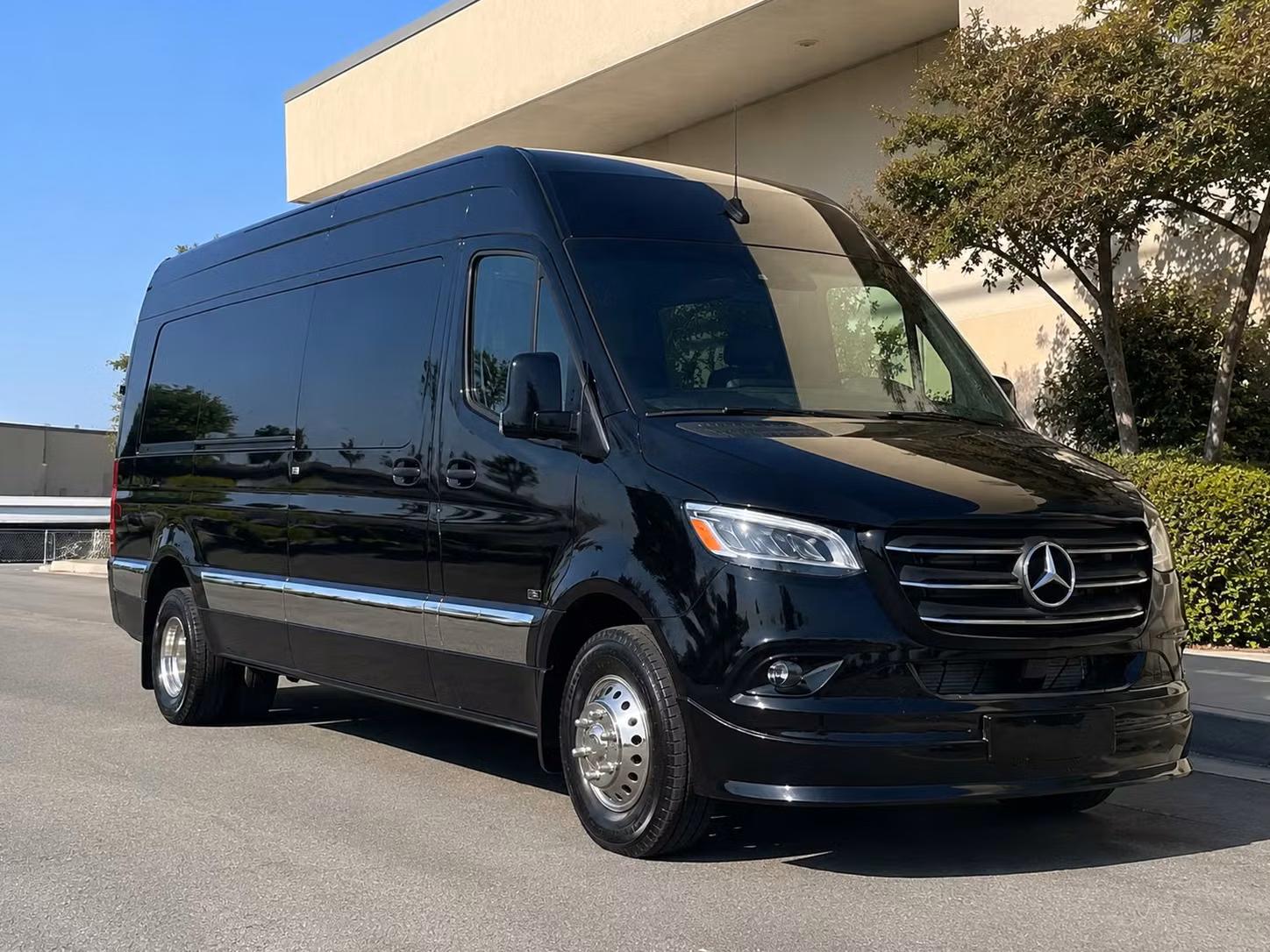 long beach corporate shuttle services